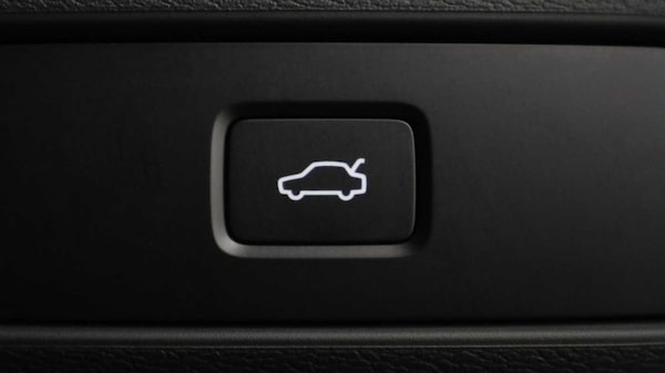 Used Volvo XC40 2024 for sale - 75493049: Photo 29