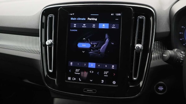 Used Volvo XC40 2024 for sale - 75493049: Photo 37