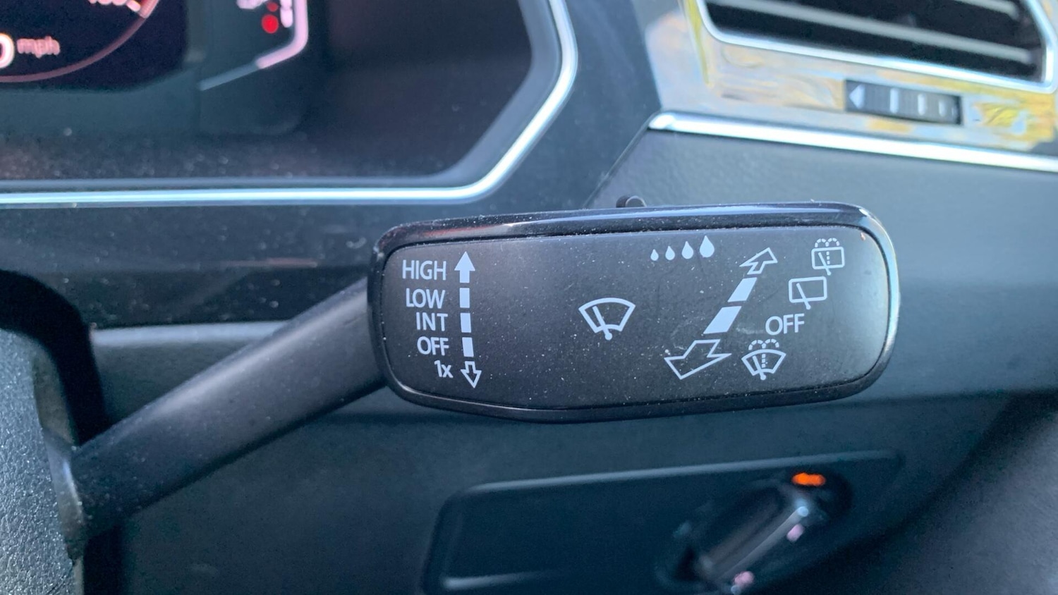 Used Volkswagen Tiguan 2021 for sale - 77386663: Photo 23