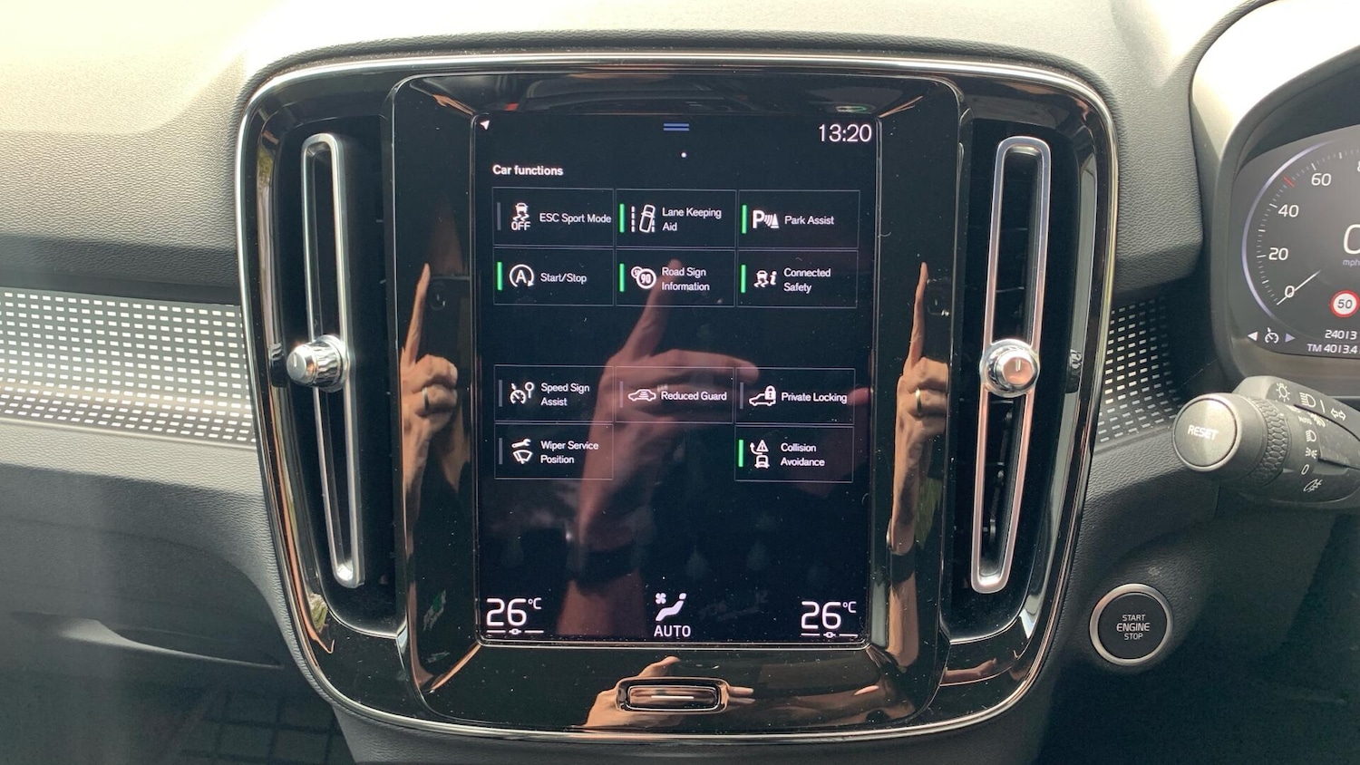 Used Volvo XC40 2021 for sale - 76121327: Photo 17