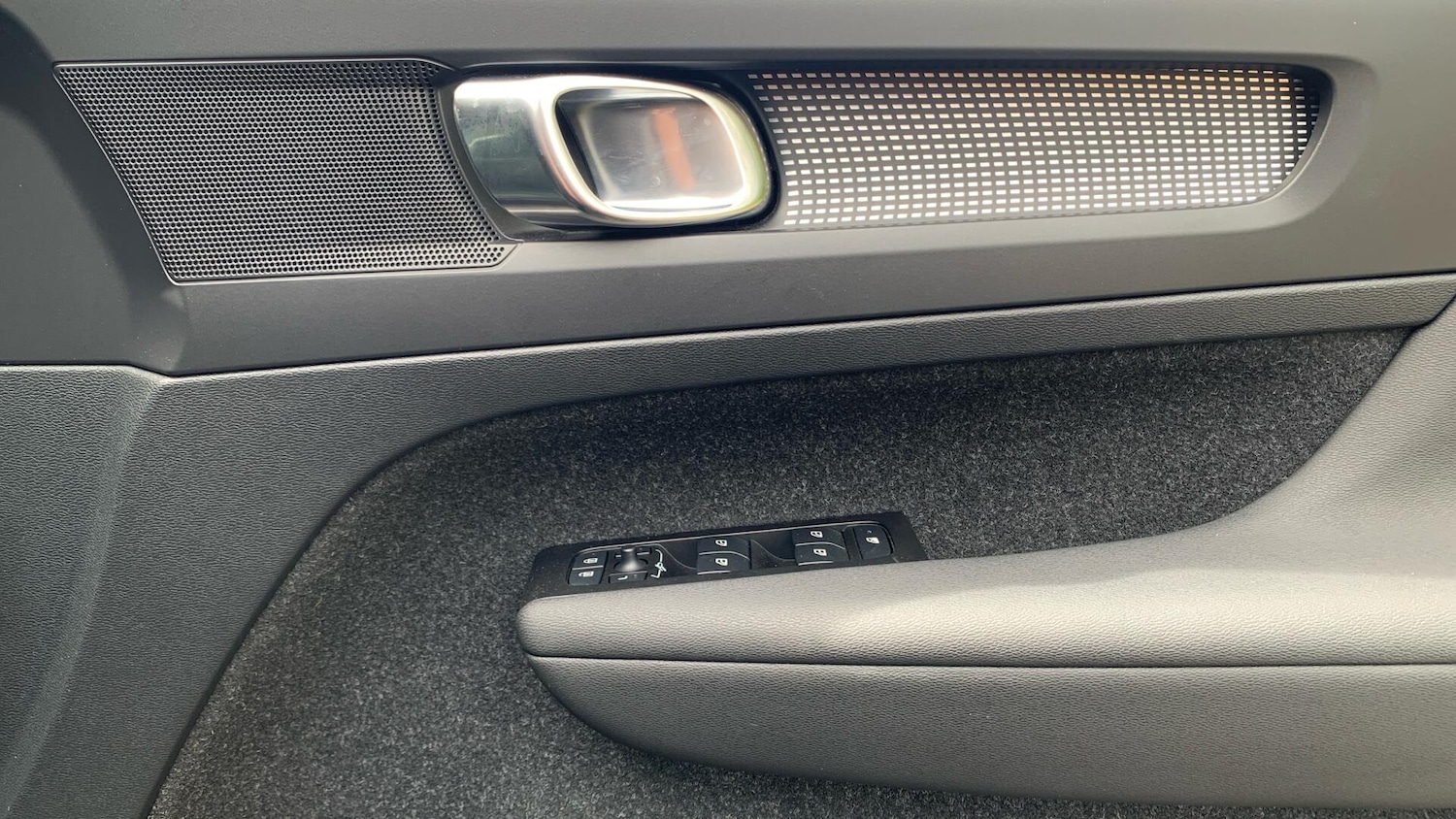 Used Volvo XC40 2021 for sale - 76121327: Photo 29