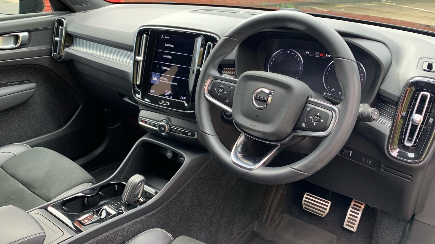 Used Volvo XC40 2021 for sale - 76121327: Photo 4