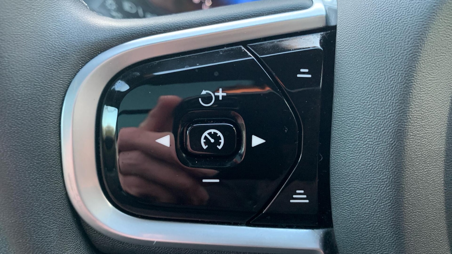 Used Volvo XC60 2022 for sale - 78072298: Photo 21