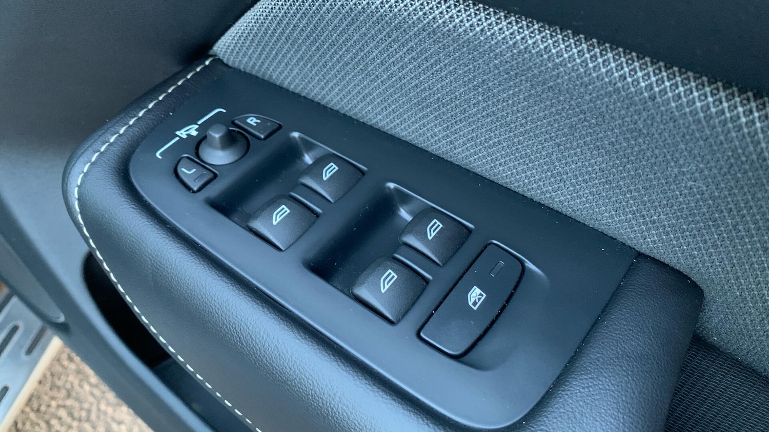 Used Volvo XC60 2022 for sale - 78072298: Photo 24