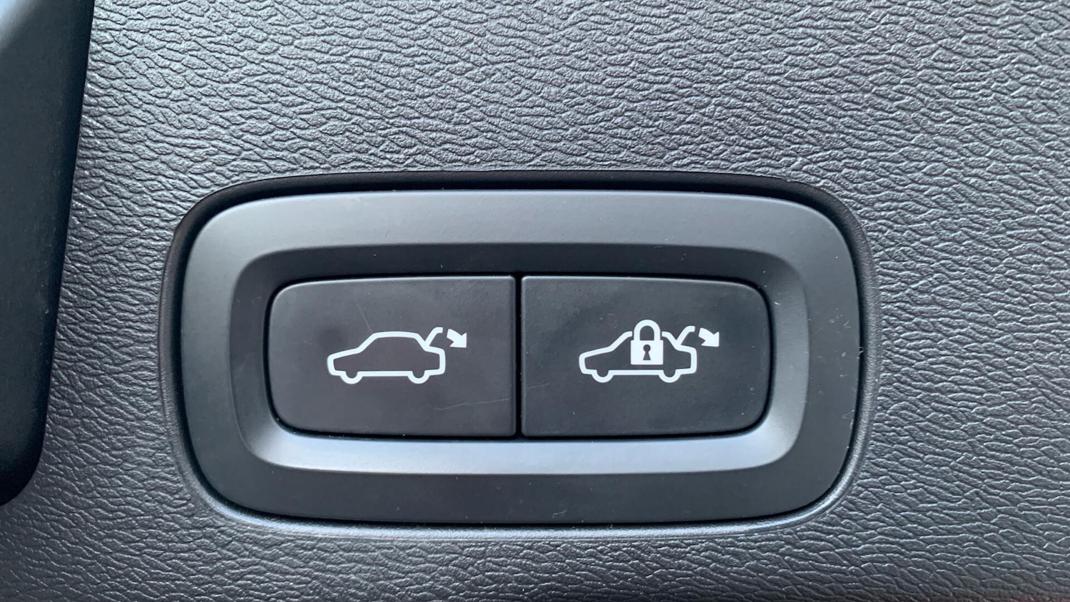 Used Volvo XC60 2022 for sale - 78072298: Photo 35