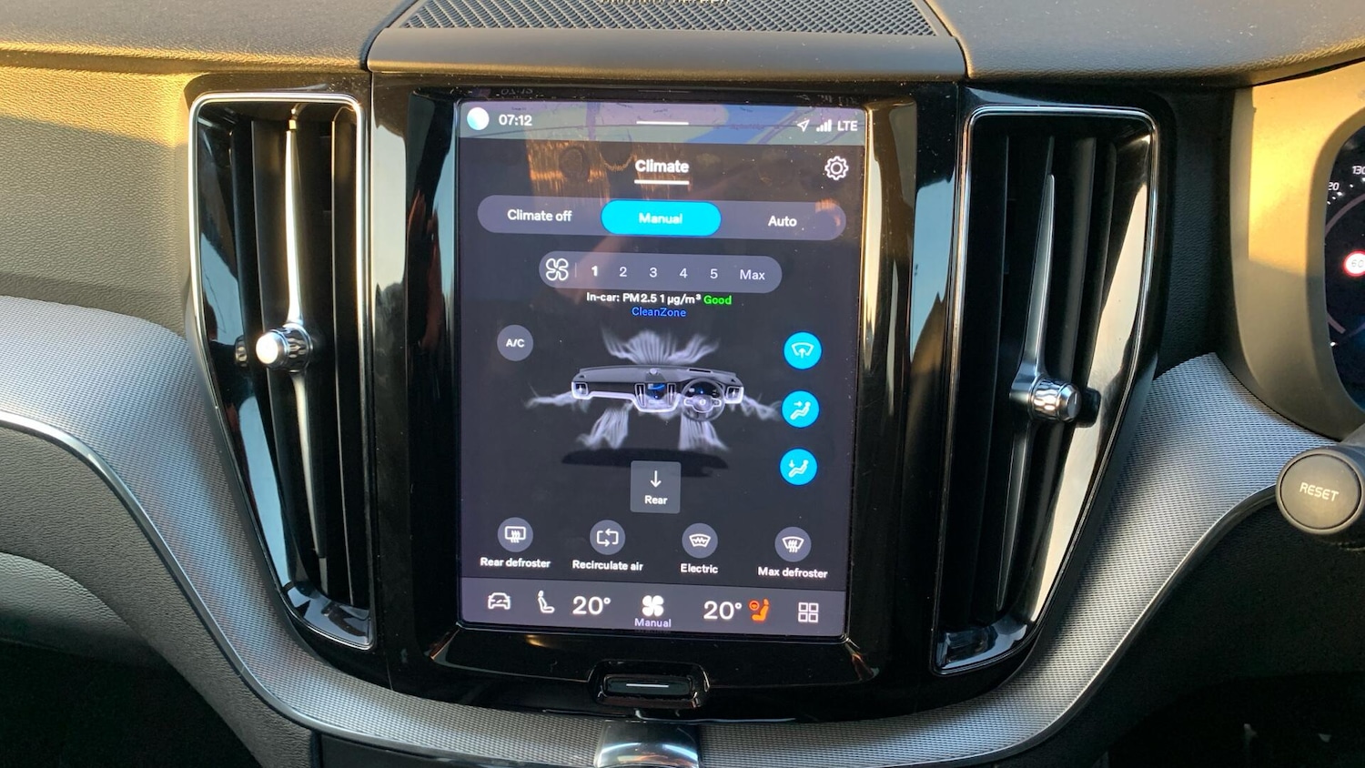 Used Volvo XC60 2022 for sale - 78072298: Photo 39