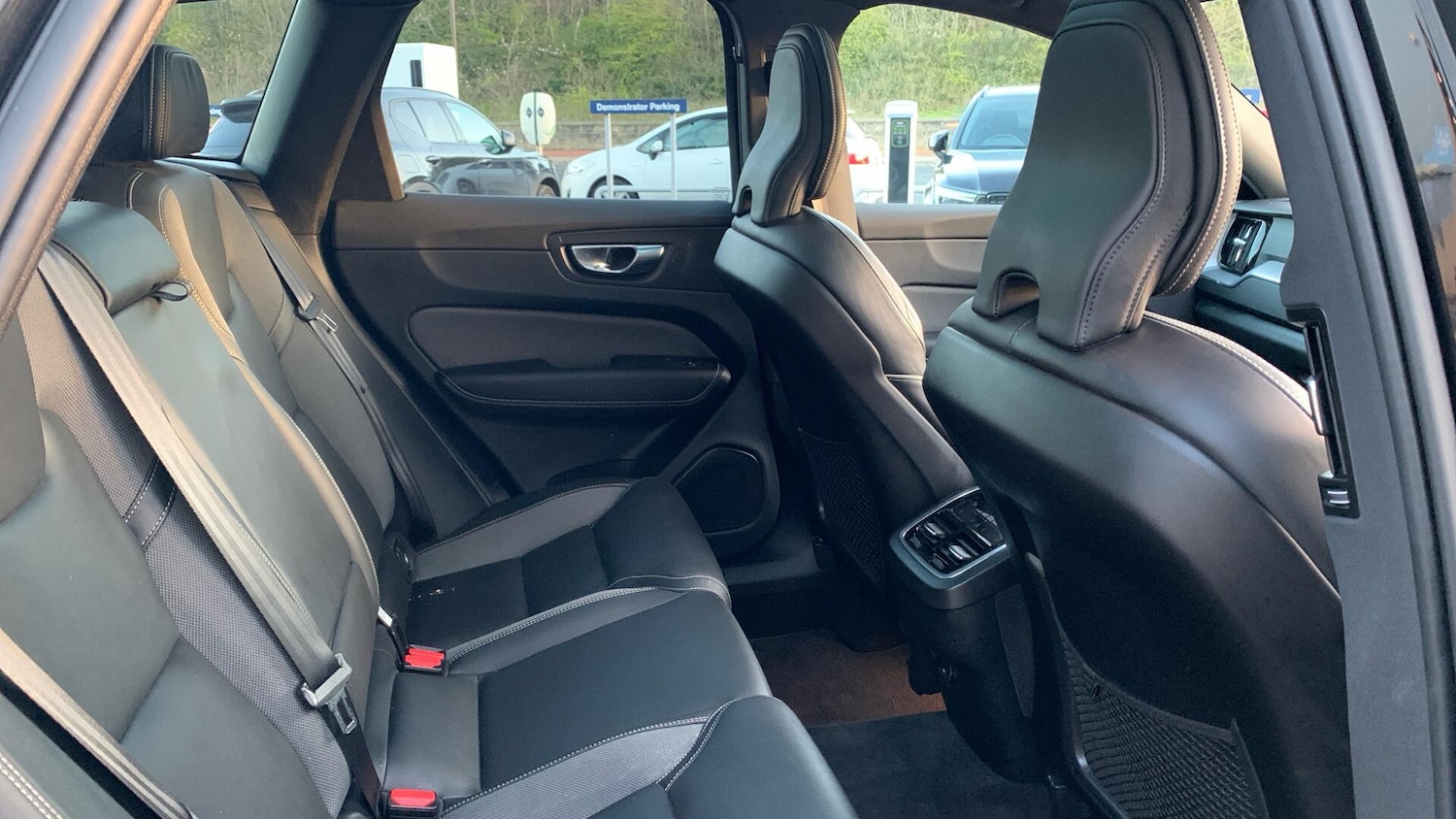 Used Volvo XC60 2022 for sale - 78072298: Photo 6