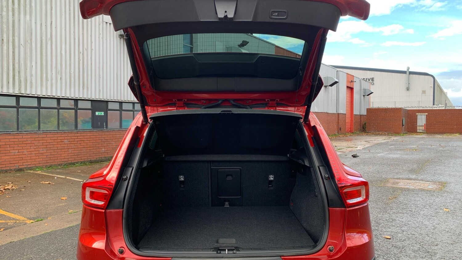 Used Volvo XC40 2022 for sale - 77440699: Photo 14