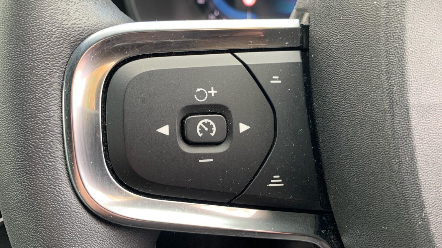 Used Volvo XC40 2022 for sale - 77440699: Photo 22