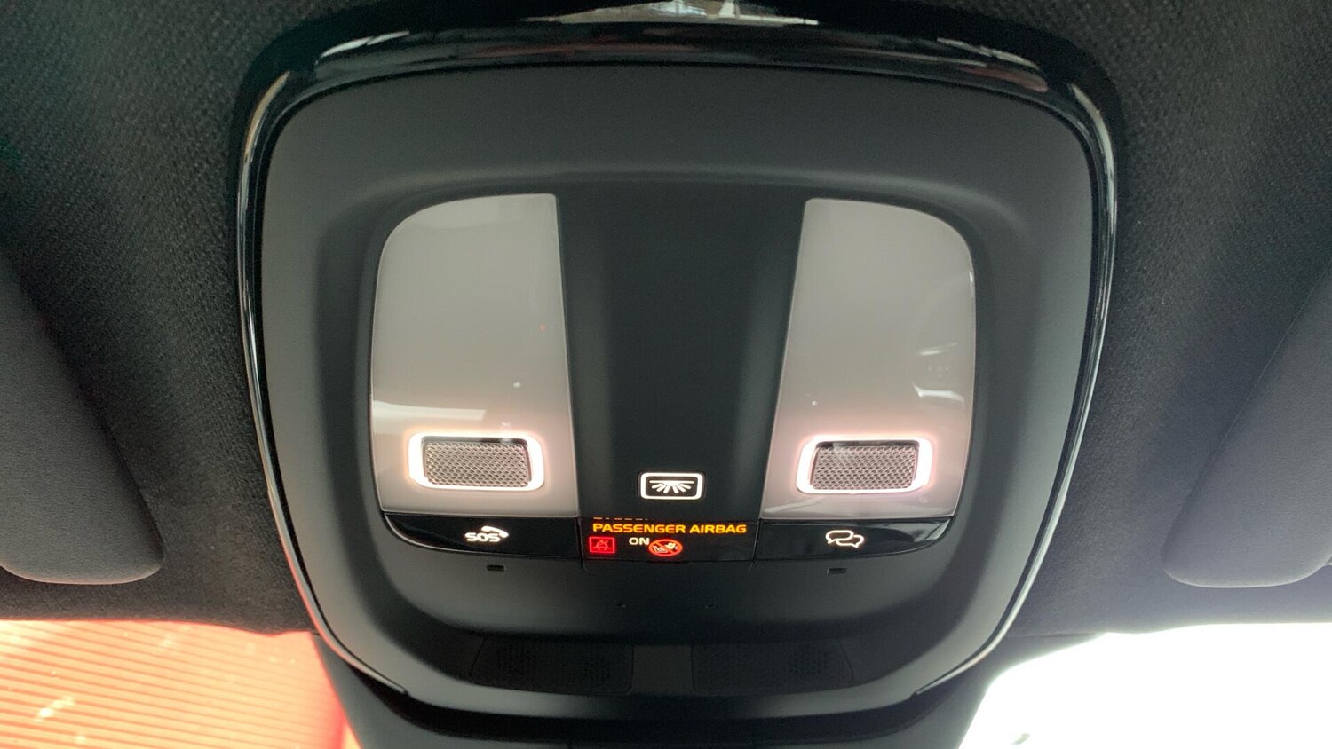 Used Volvo XC40 2023 for sale - 77468644: Photo 28