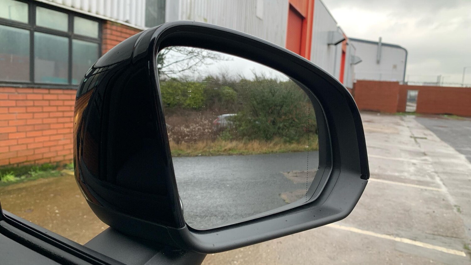 Used Volvo XC40 2023 for sale - 77468644: Photo 32