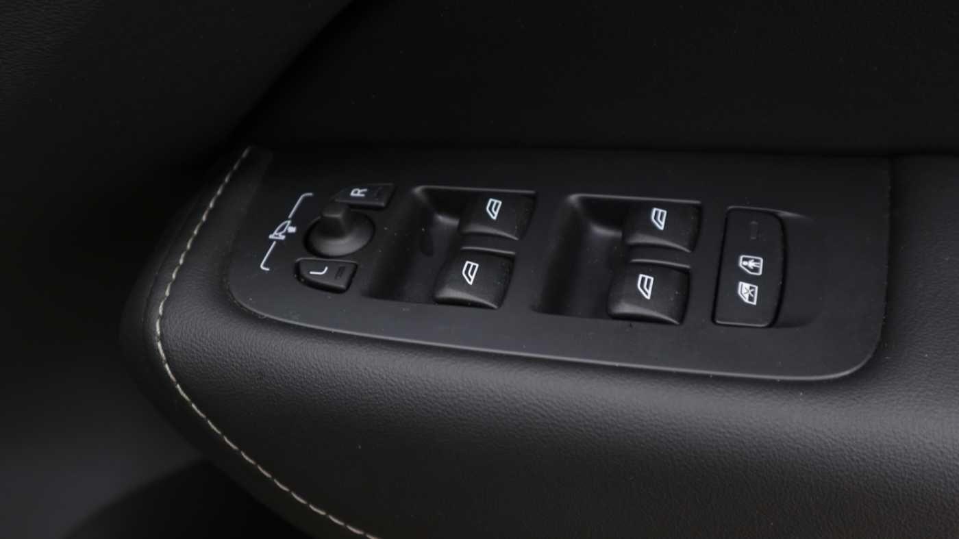 Used Volvo XC60 2024 for sale - 77163376: Photo 27