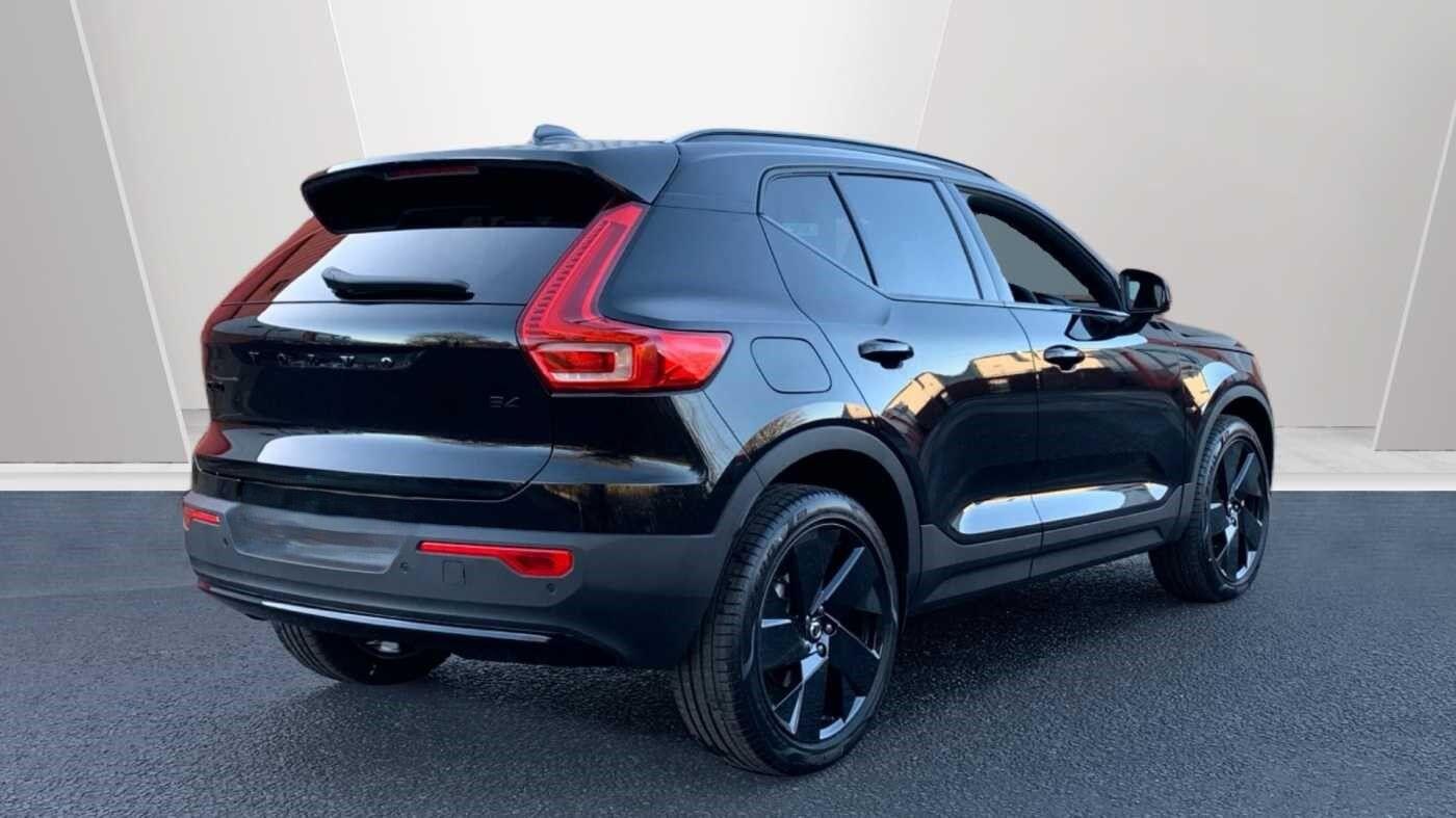 Used Volvo XC40 for sale - 77202409: Photo 2