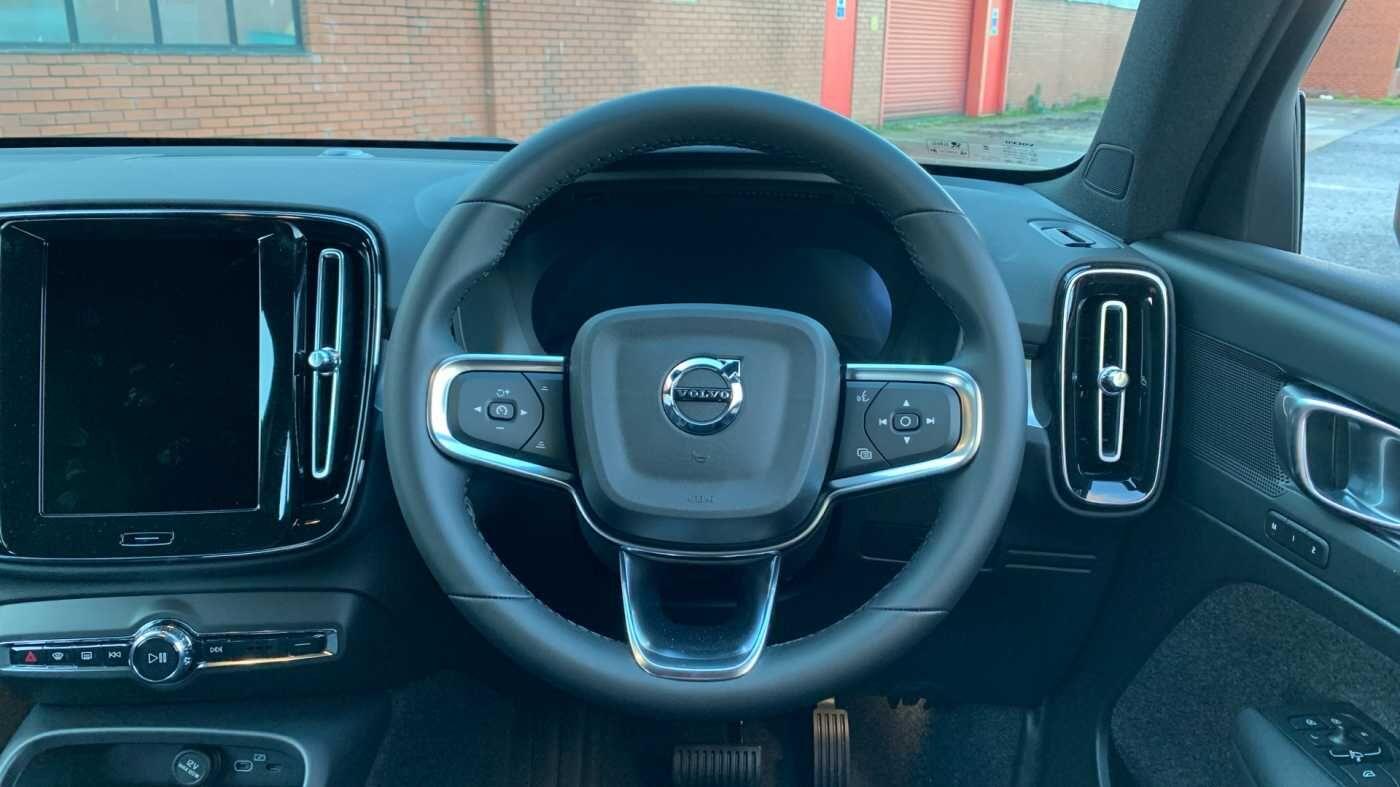 Used Volvo XC40 for sale - 77202409: Photo 33