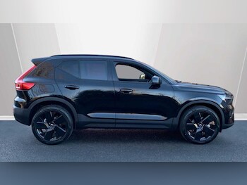 Used Volvo XC40 2025 for sale - 77202409: Photo