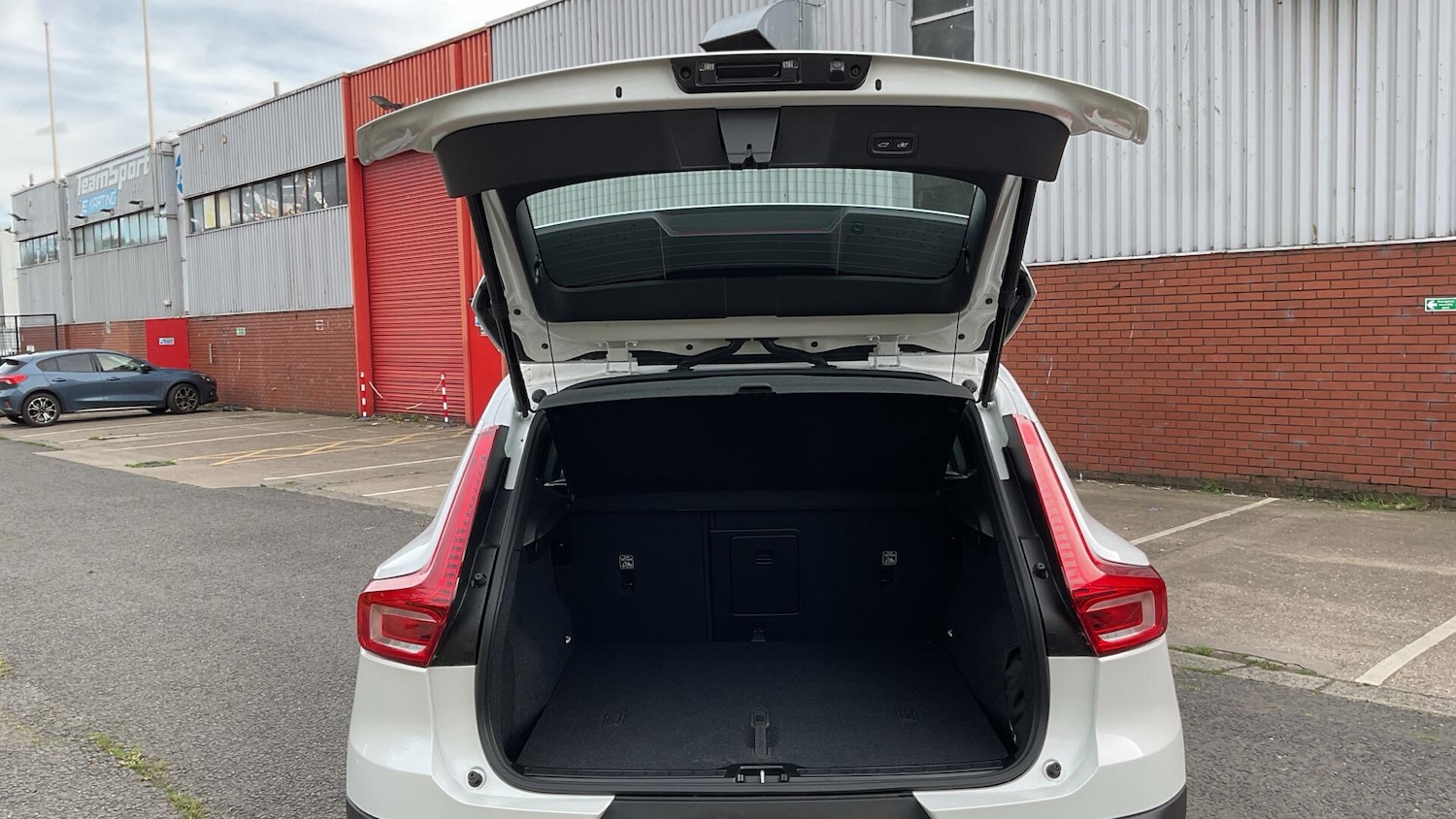 Used Volvo XC40 2024 for sale - 76700715: Photo 14