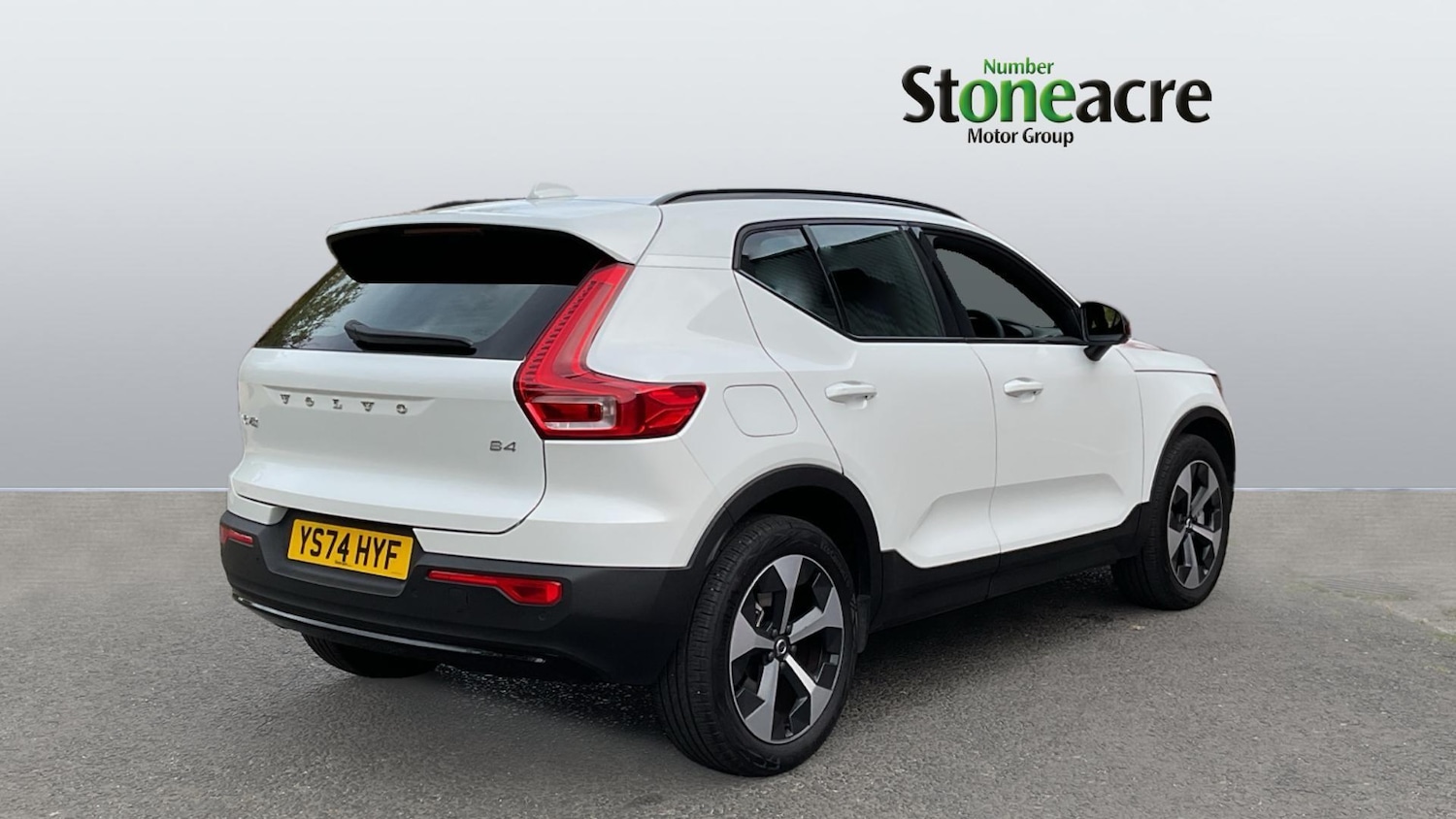 Used Volvo XC40 2024 for sale - 76700715: Photo 2