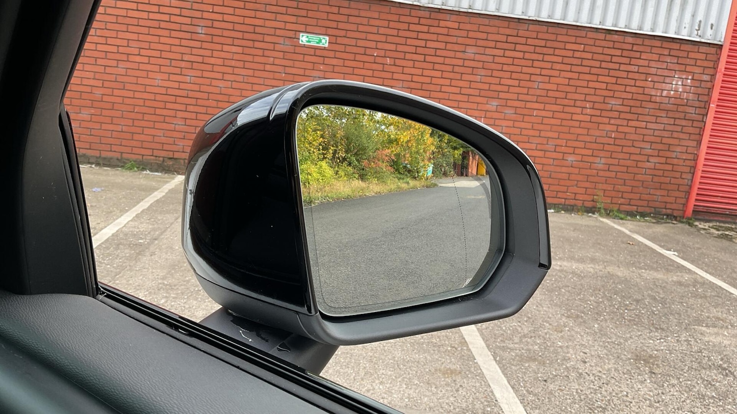 Used Volvo XC40 2024 for sale - 76700715: Photo 33