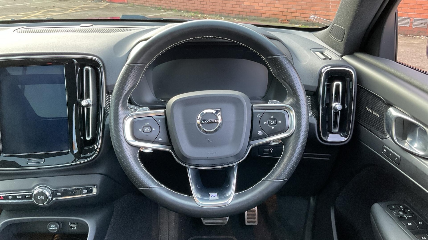 Used Volvo XC40 2018 for sale - 76898946: Photo 10