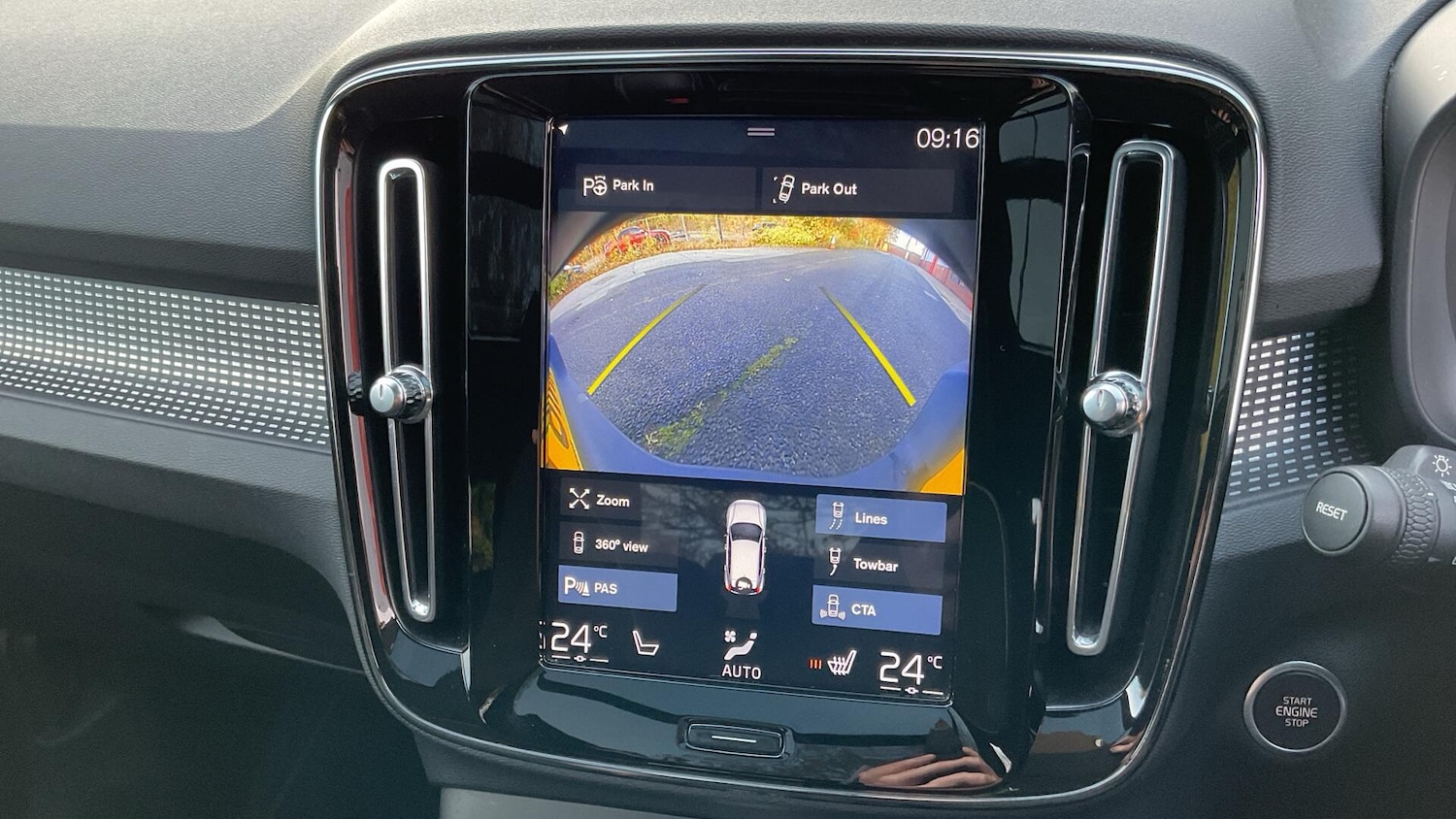 Used Volvo XC40 2018 for sale - 76898946: Photo 19