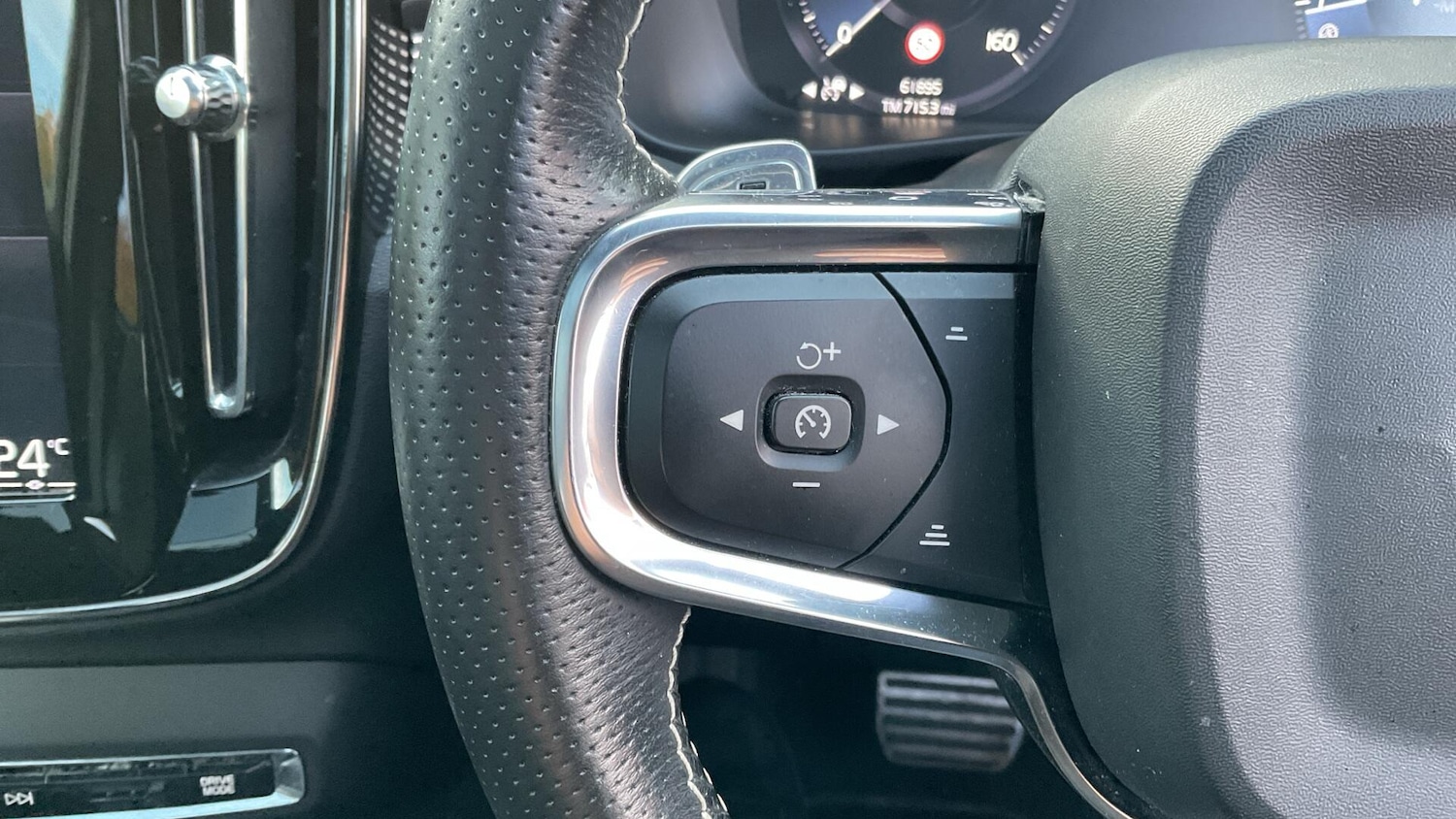 Used Volvo XC40 2018 for sale - 76898946: Photo 21