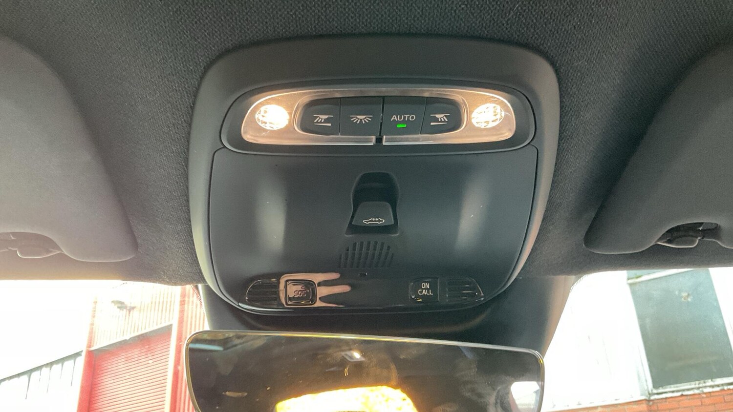 Used Volvo XC40 2018 for sale - 76898946: Photo 28