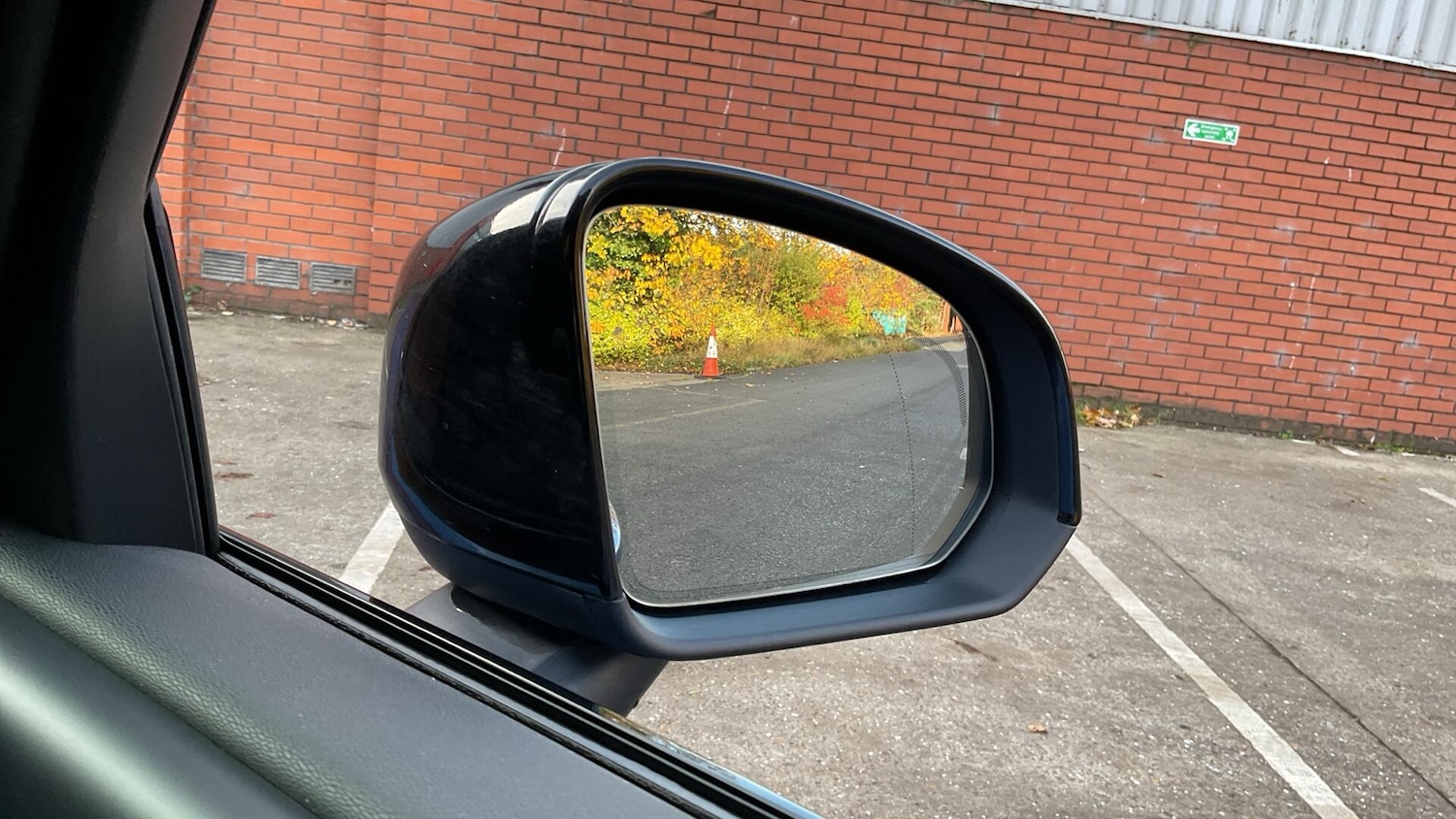 Used Volvo XC40 2018 for sale - 76898946: Photo 32