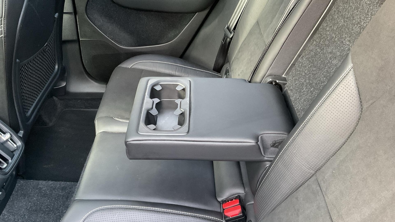 Used Volvo XC40 2018 for sale - 76898946: Photo 34