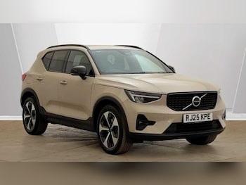 Used Volvo XC40 2025 for sale - 79553425: Photo