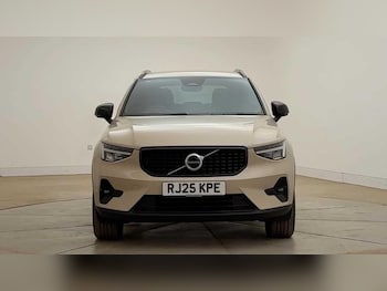 Used Volvo XC40 2025 for sale - 79553425: Photo