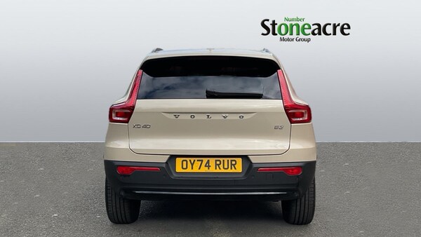 Used Volvo XC40 2024 for sale - 76189540: Photo 8