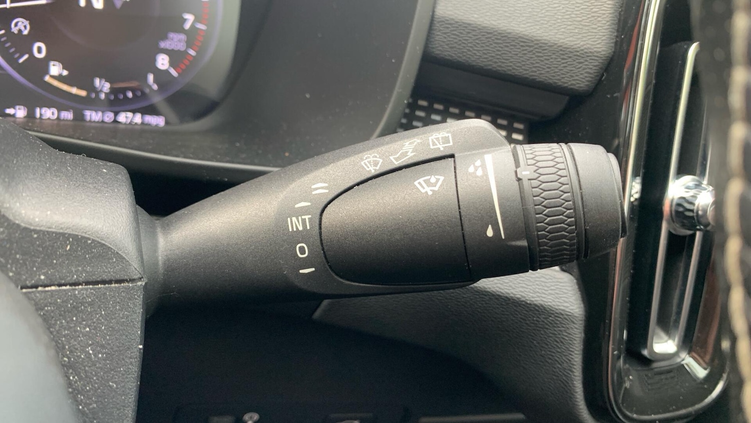 Used Volvo XC40 2019 for sale - 76432218: Photo 23