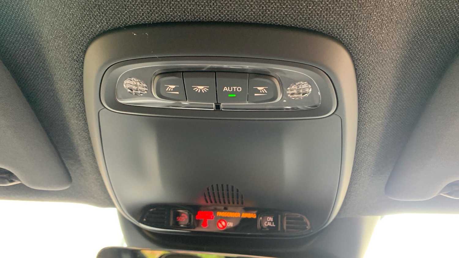 Used Volvo XC40 2019 for sale - 76432218: Photo 28