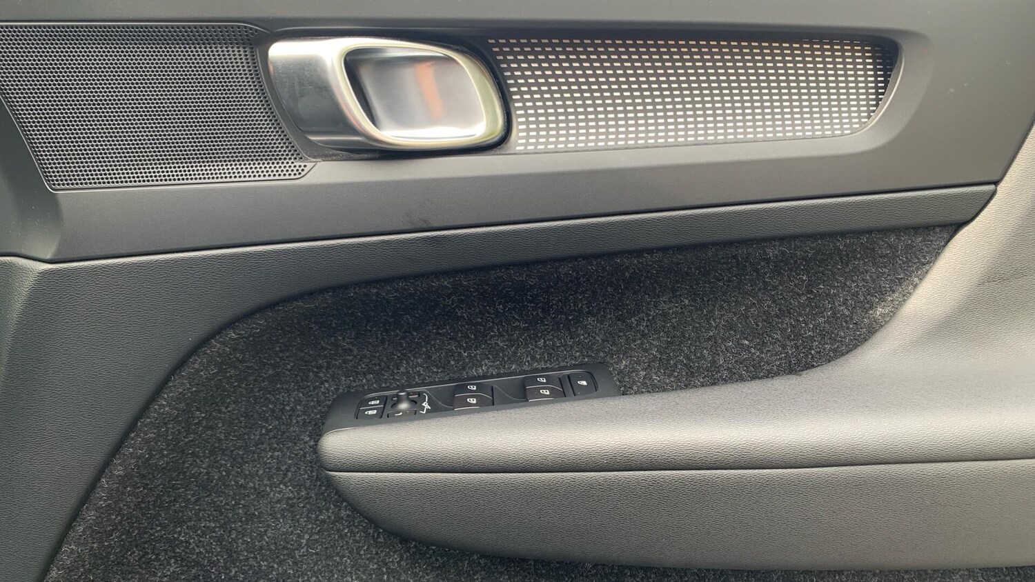 Used Volvo XC40 2019 for sale - 76432218: Photo 29