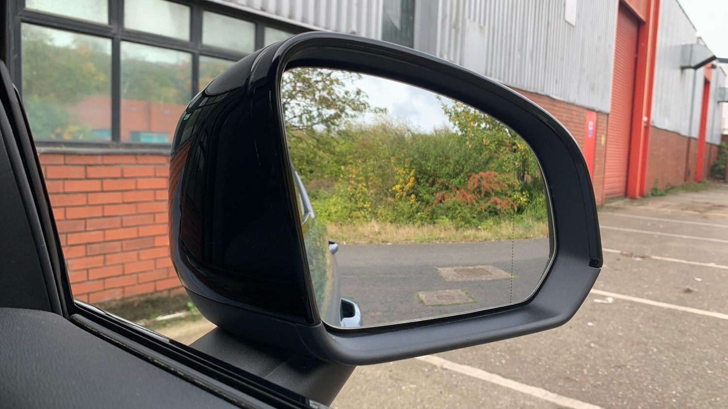 Used Volvo XC40 2019 for sale - 76432218: Photo 32