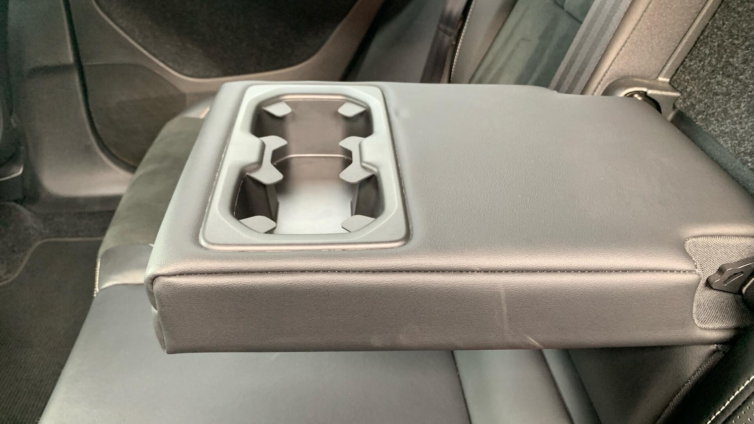 Used Volvo XC40 2019 for sale - 76432218: Photo 34