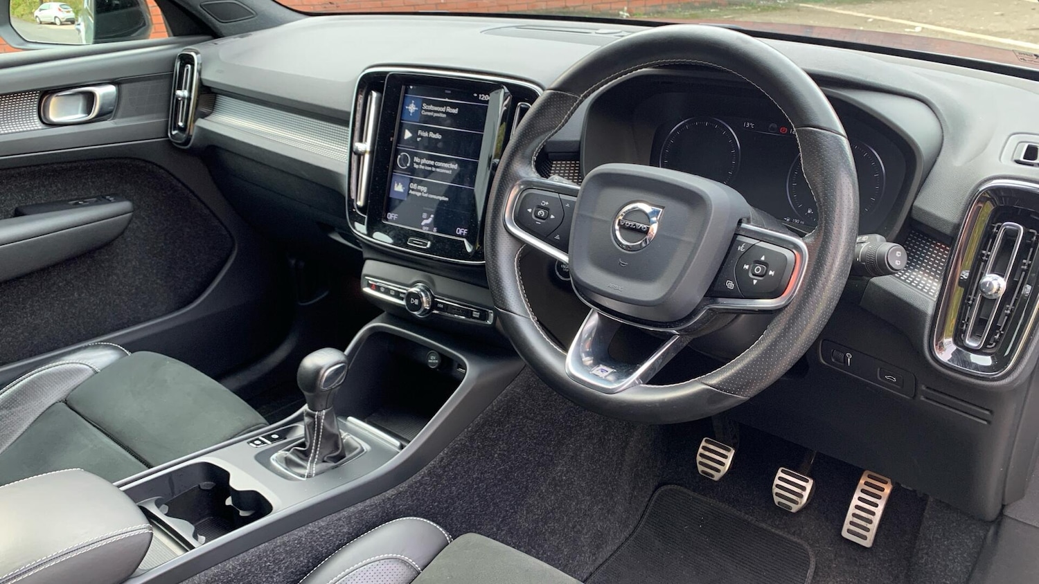 Used Volvo XC40 2019 for sale - 76432218: Photo 4