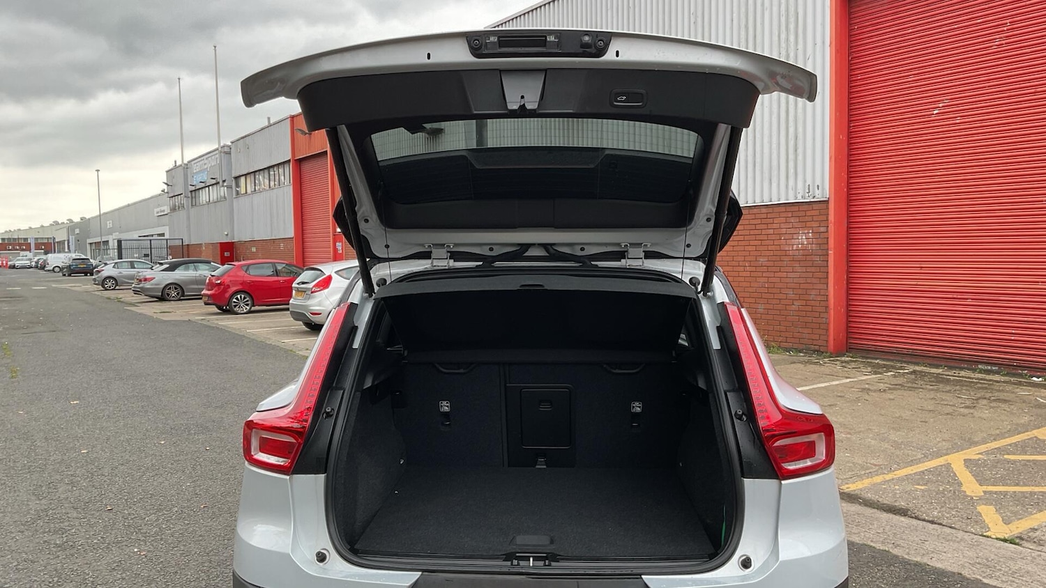 Used Volvo XC40 2022 for sale - 76824439: Photo 14