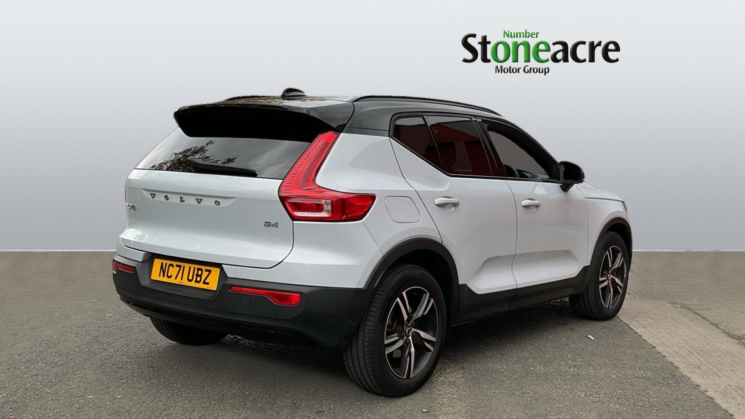 Used Volvo XC40 2022 for sale - 76824439: Photo 2