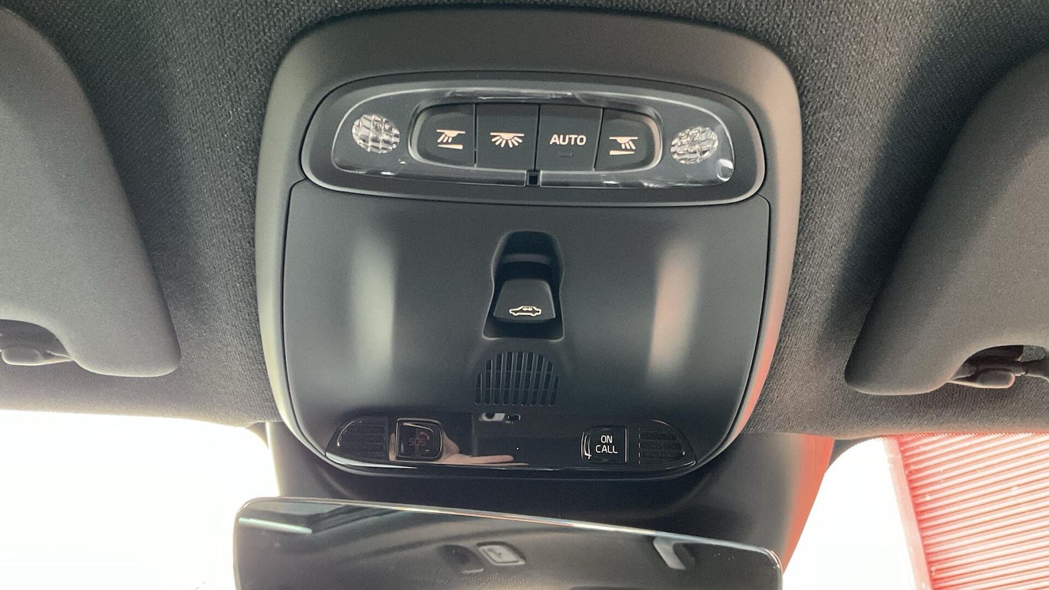 Used Volvo XC40 2022 for sale - 76824439: Photo 29