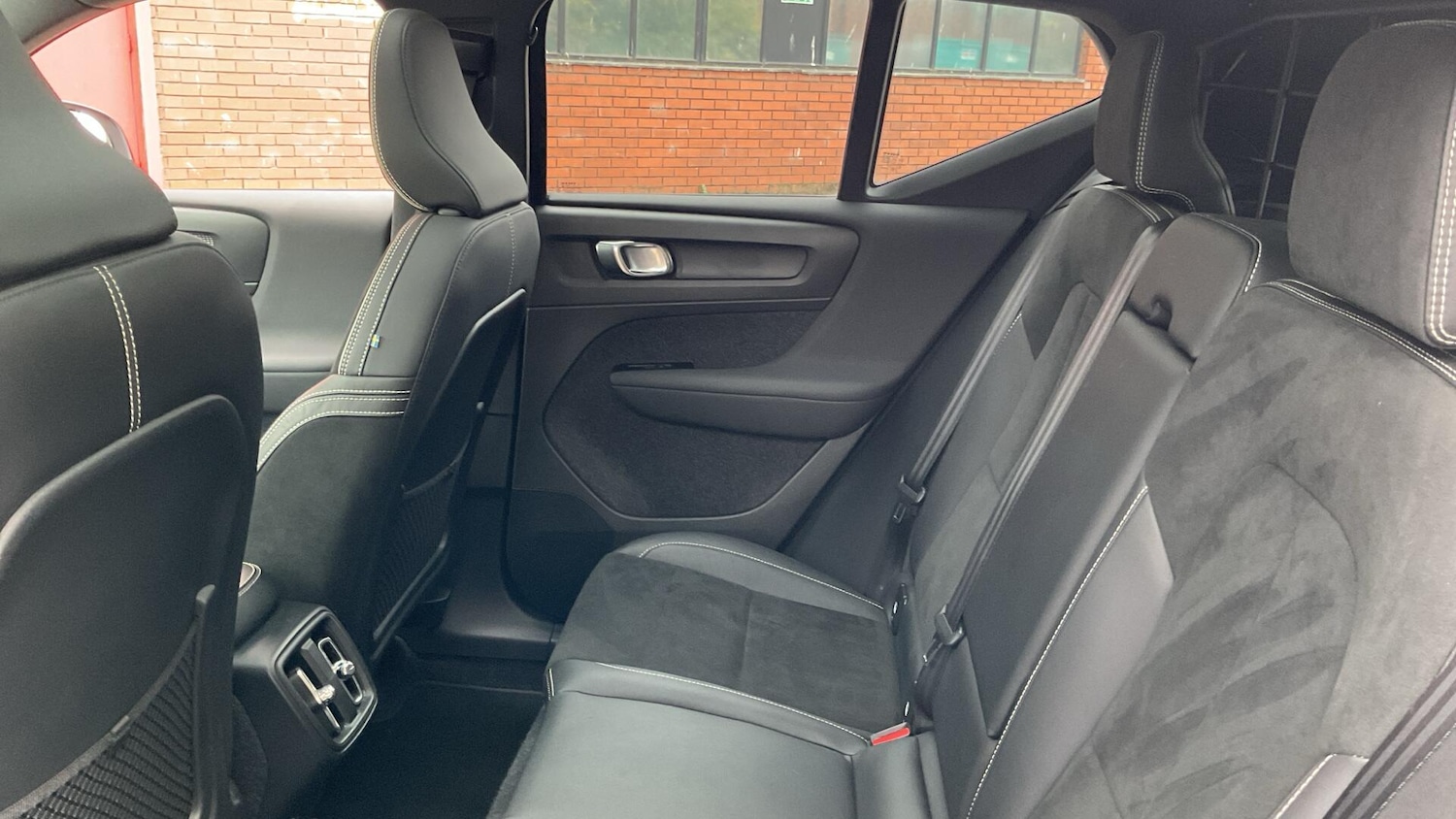 Used Volvo XC40 2022 for sale - 76824439: Photo 34