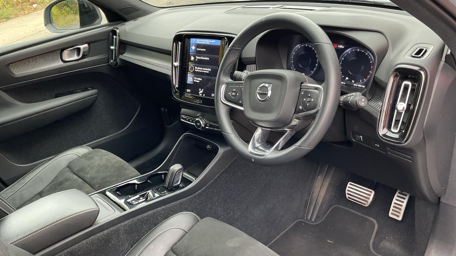 Used Volvo XC40 2022 for sale - 76824439: Photo 5