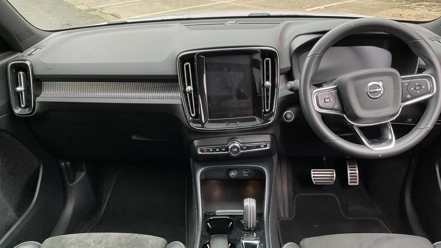 Used Volvo XC40 2022 for sale - 76824439: Photo 6