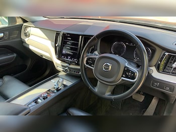 Used Volvo XC60 2021 for sale - 79396362: Photo