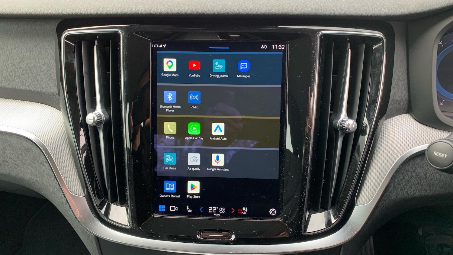 Used Volvo S60 2023 for sale - 77982438: Photo 12