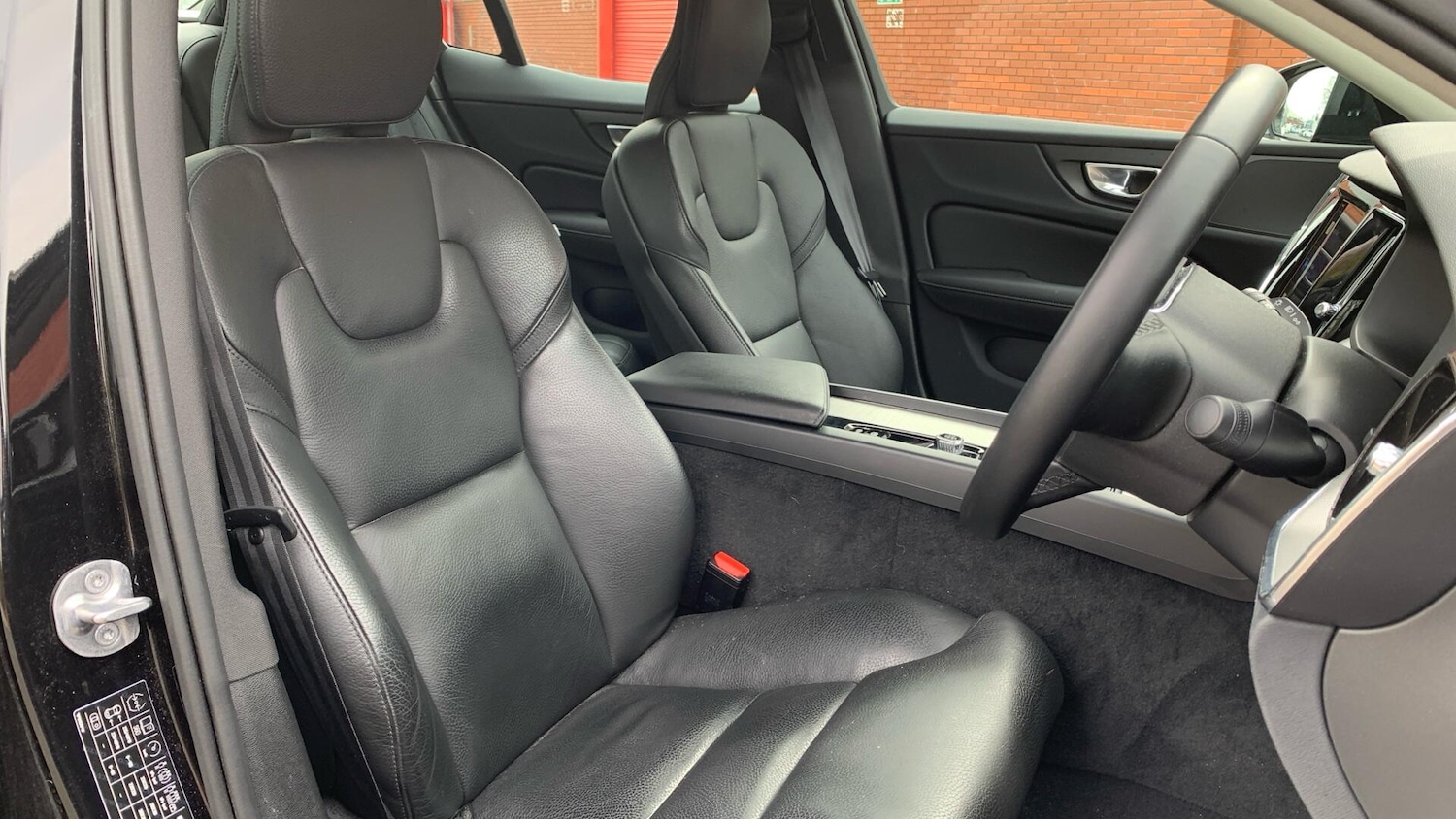 Used Volvo S60 2023 for sale - 77982438: Photo 31