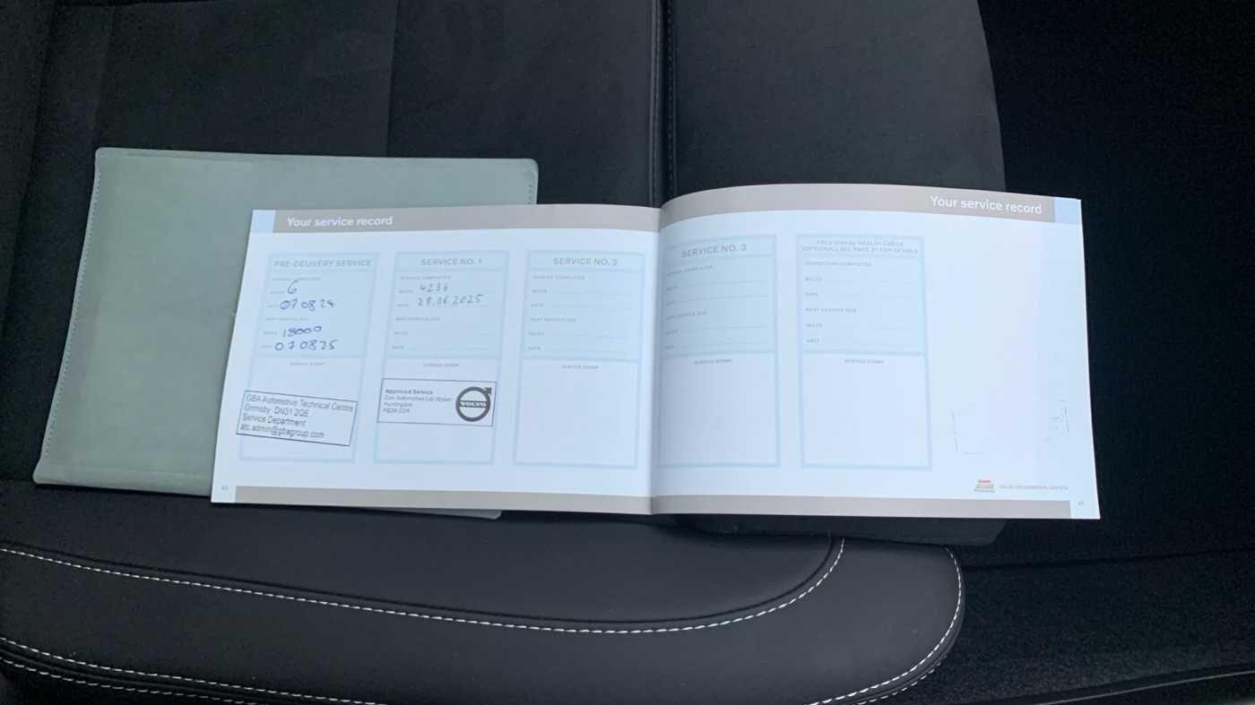 Used Volvo XC40 for sale - 77969890: Photo 31