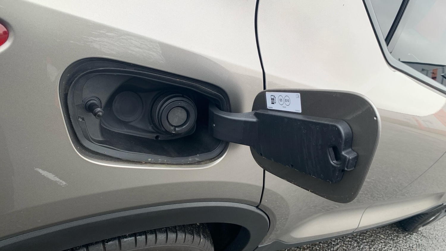 Used Volvo XC40 for sale - 77267062: Photo 16