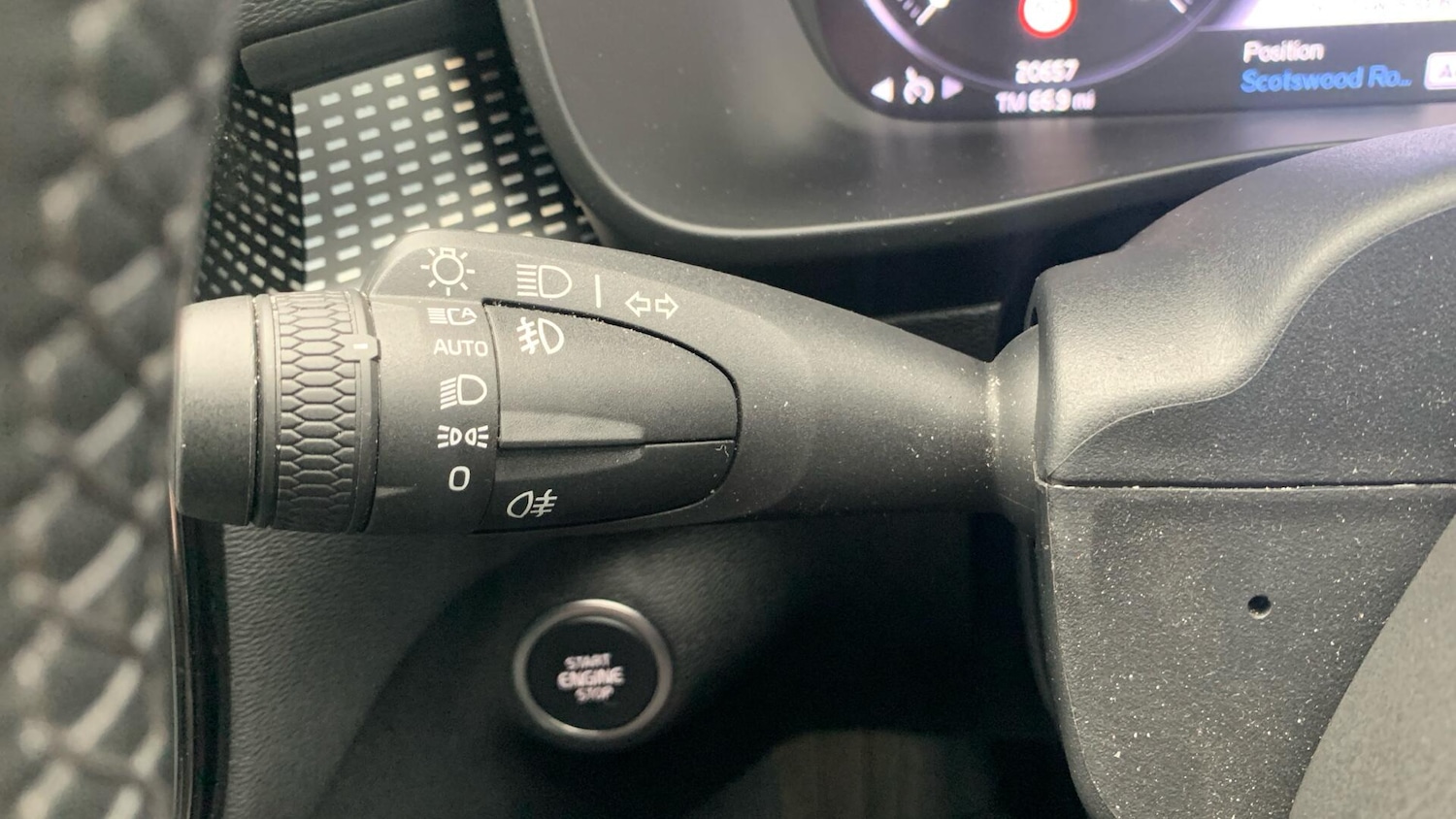 Used Volvo XC40 for sale - 77267062: Photo 20