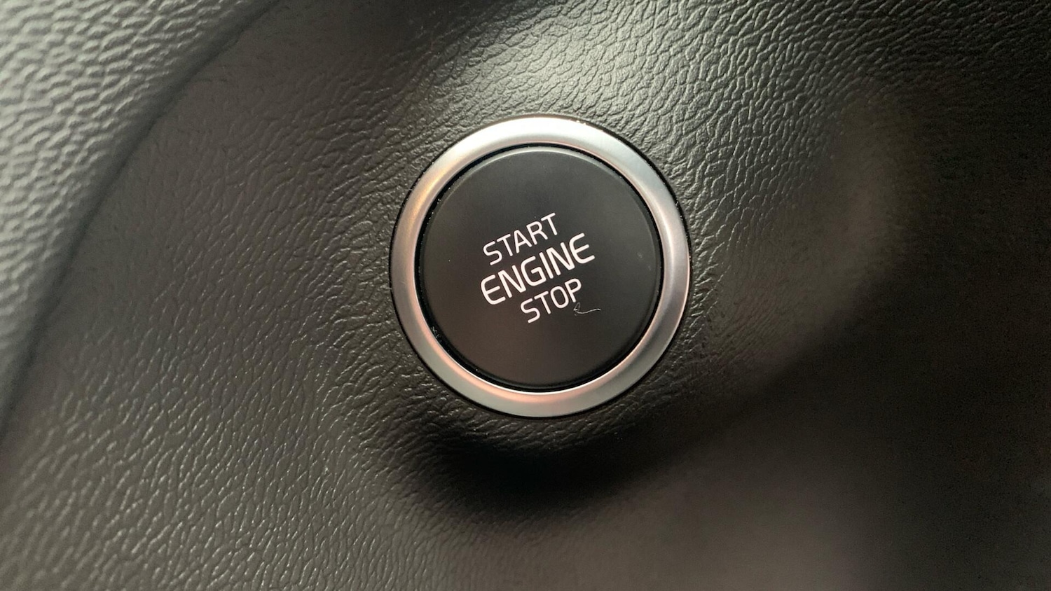 Used Volvo XC40 for sale - 77267062: Photo 27